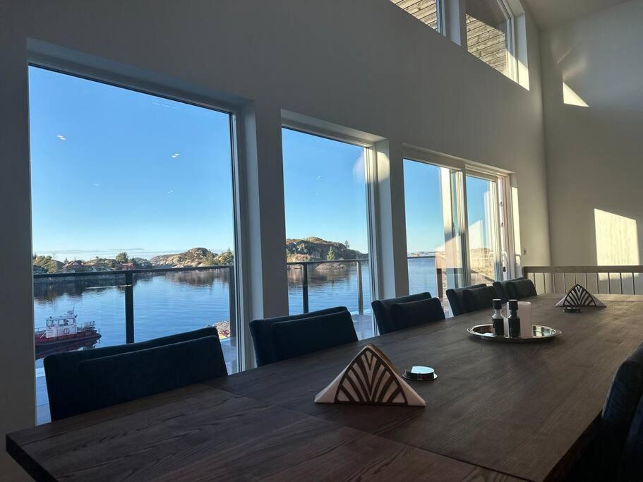 Villa Eksklusiv Rorbu - Havblikk 1 - Batutleie à Bekkjarvik Extérieur photo