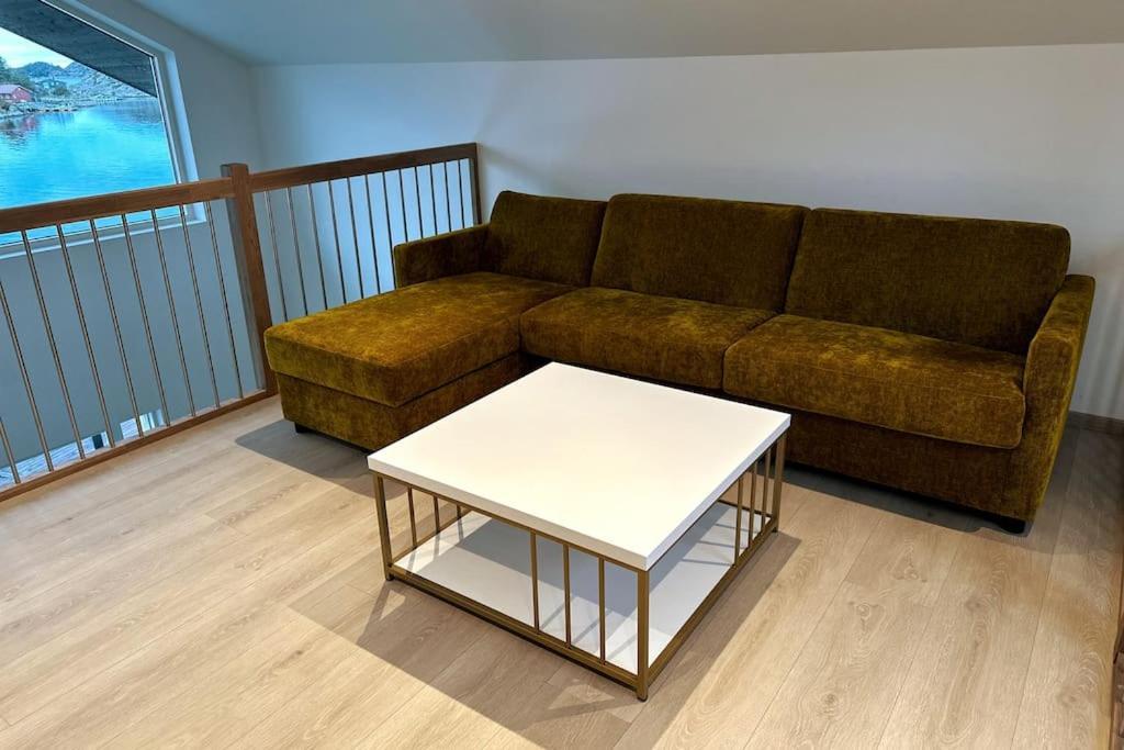 Villa Eksklusiv Rorbu - Havblikk 1 - Batutleie à Bekkjarvik Extérieur photo