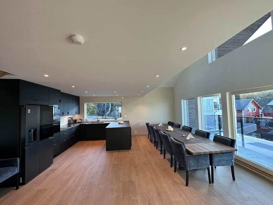 Villa Eksklusiv Rorbu - Havblikk 1 - Batutleie à Bekkjarvik Extérieur photo