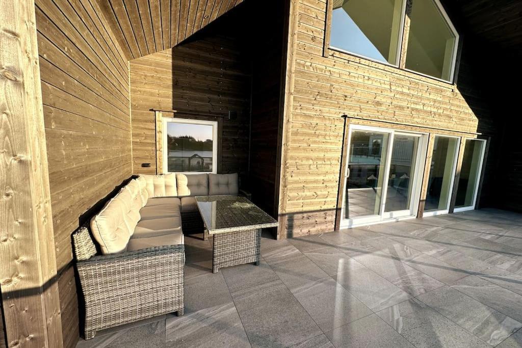Villa Eksklusiv Rorbu - Havblikk 1 - Batutleie à Bekkjarvik Extérieur photo